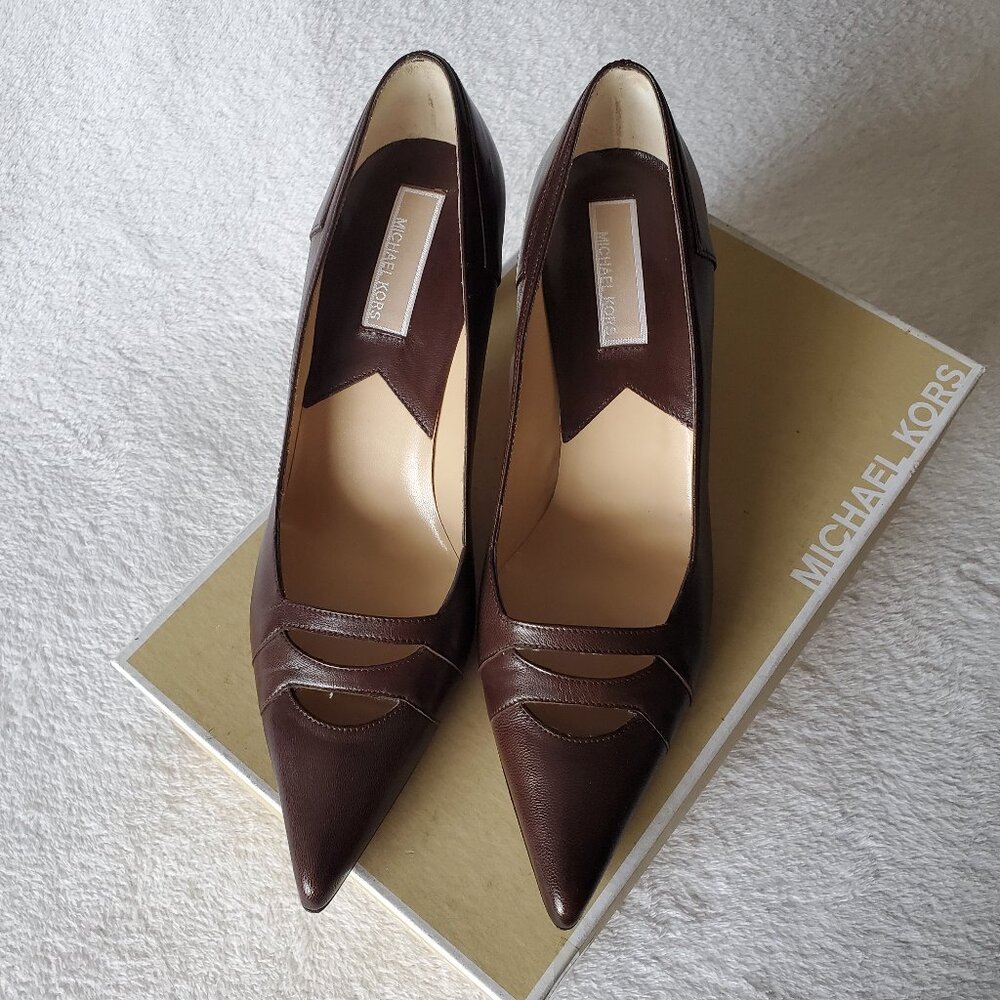 NEW Michael Kors Made in Italy Brown Leather Cut Out Pointed Toe Heels 7.5M